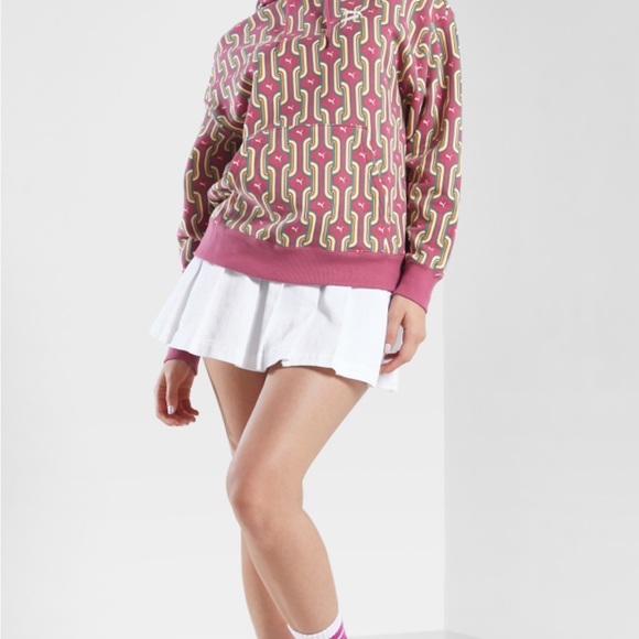 NWT- Puma Classics 70s Printed Fleece Hoodie for Women, fleece lined, size XS - Picture 3 of 12